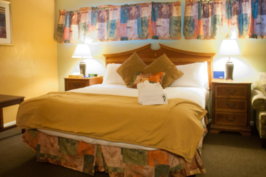 Tuscany Manor Palm Springs Dış mekan fotoğraf
