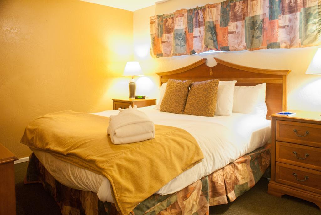 Tuscany Manor Palm Springs Dış mekan fotoğraf